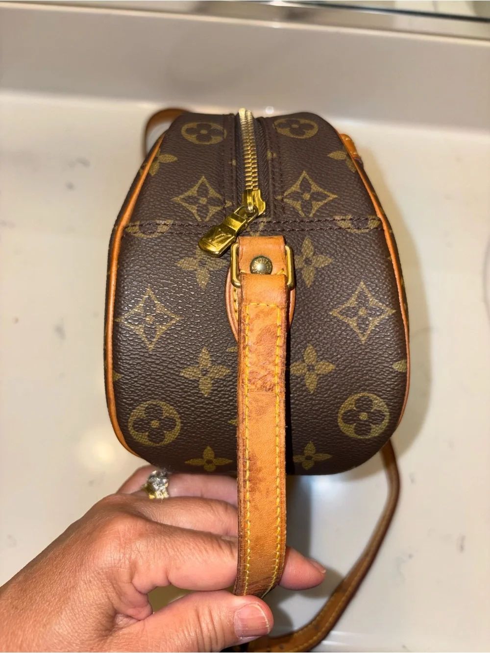 Louis Vuitton Blois Monogram Brown Crossbody NO0977 - Authentic
